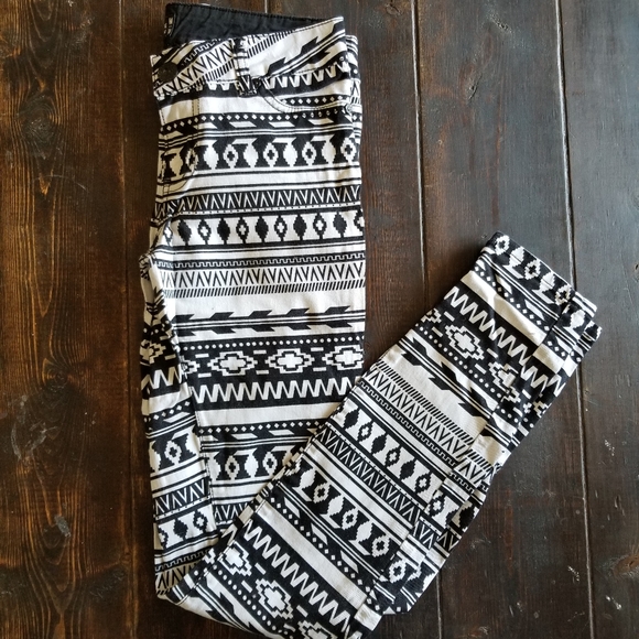 👖BRAZIL PRINTED LEGGINS - Picture 1 of 5